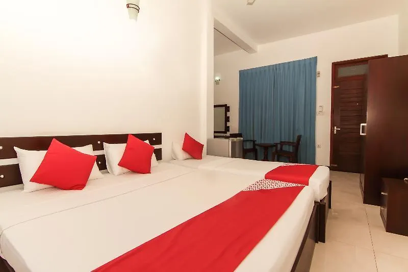 Oyo 116 Sahasra Hotel Negombo