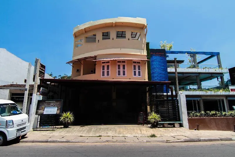 Oyo 116 Sahasra Hotel Negombo